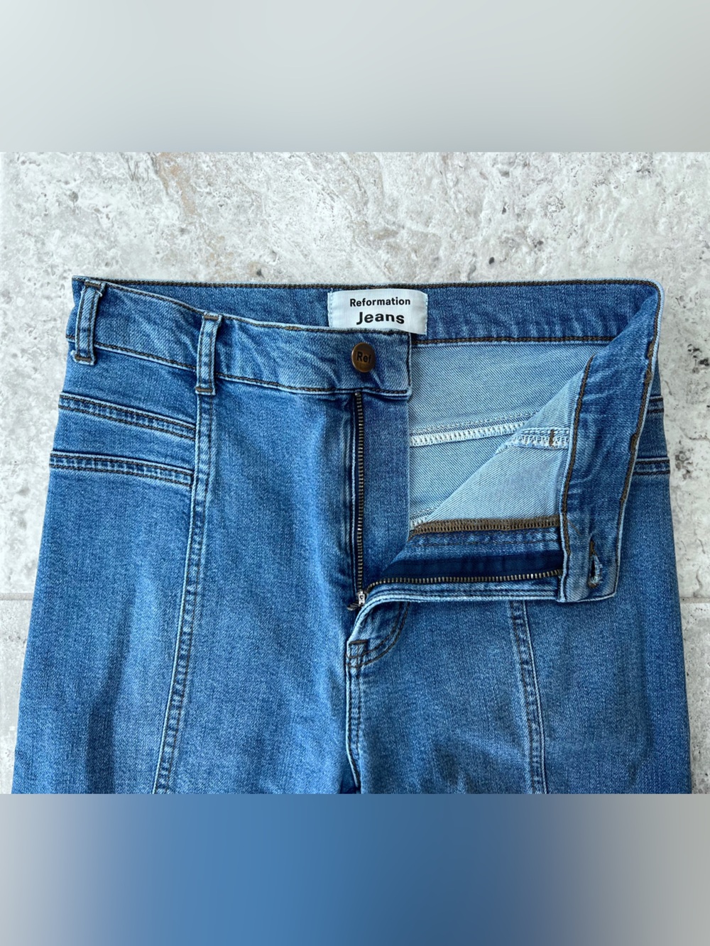 Reformation High Rise Skinny Leg Jeans in Rhine Med Blue Wash (PO# 9843), sz 27 - Picture 9 of 9